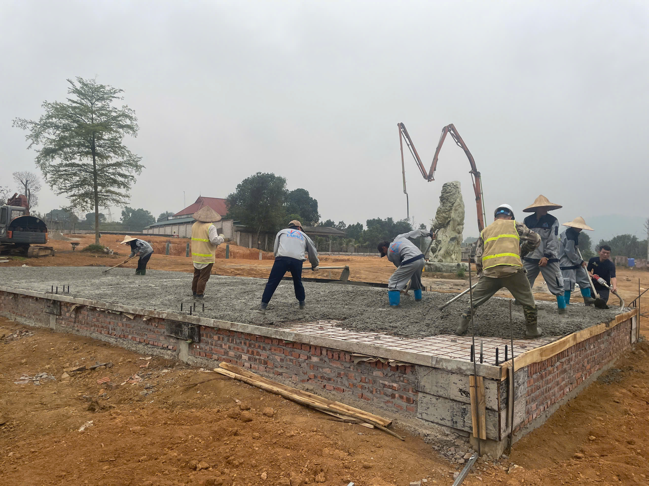 Làng thanh lọc Sưga